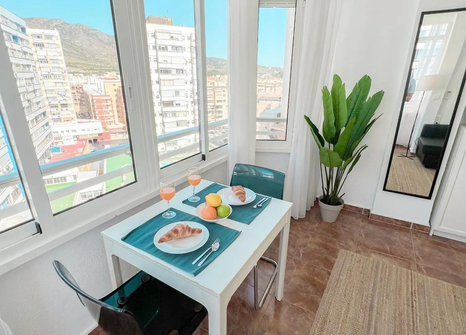 Cozy & Bright Flat Torremolinos Centre Apartment